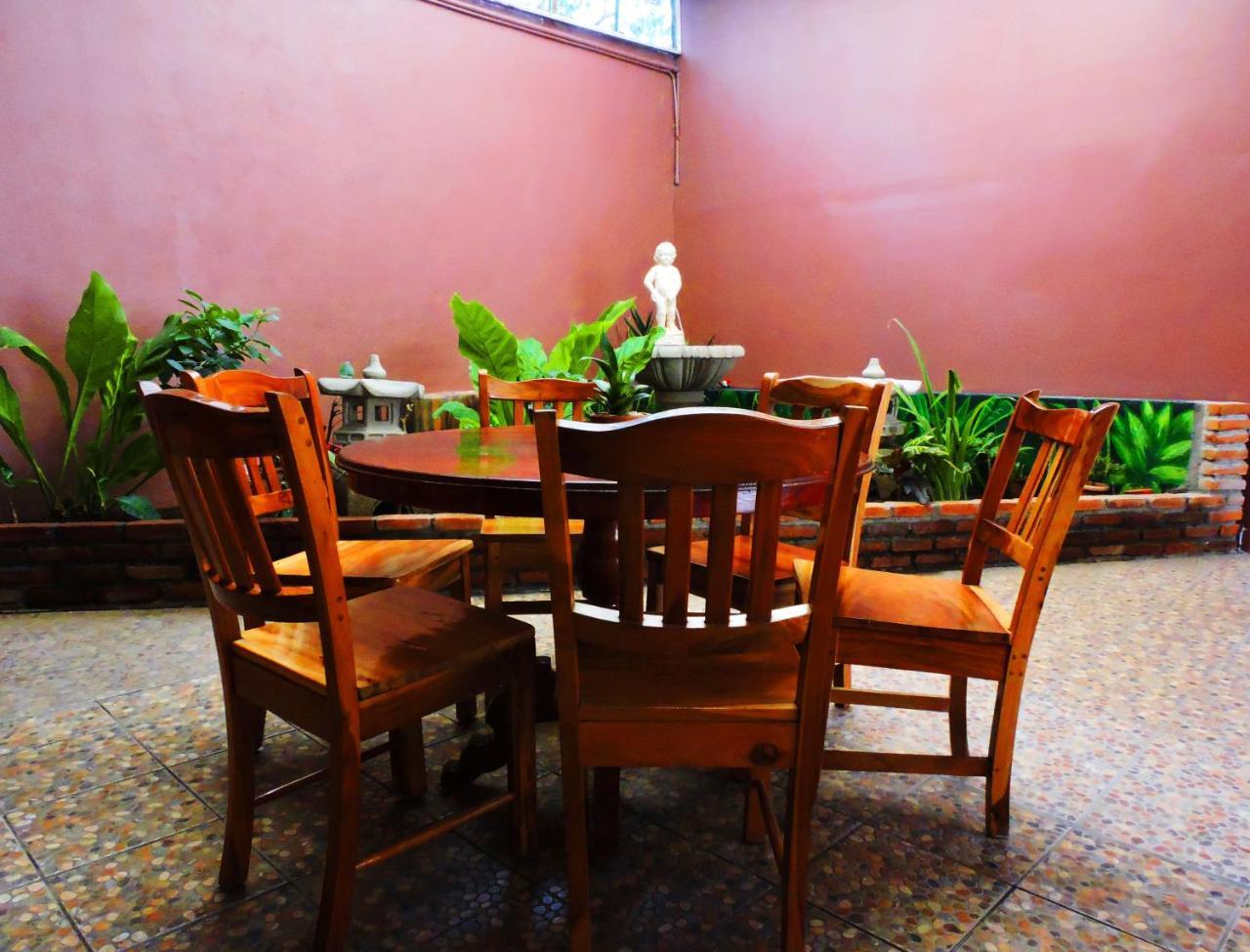 Hotel Xolotlan Managua Bagian luar foto